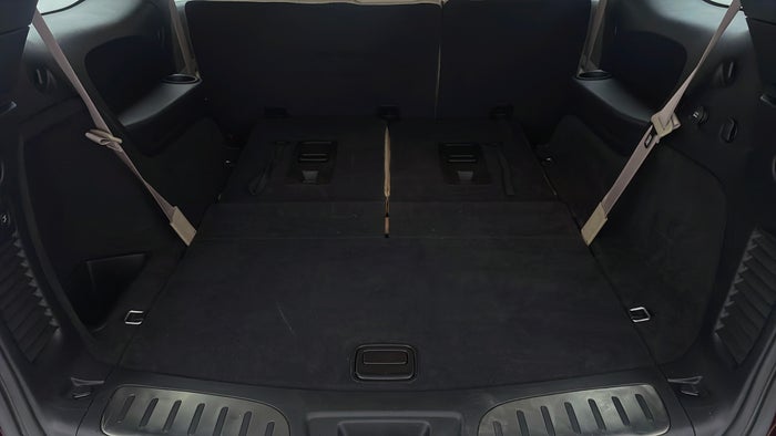DODGE DURANGO-Boot Inside View