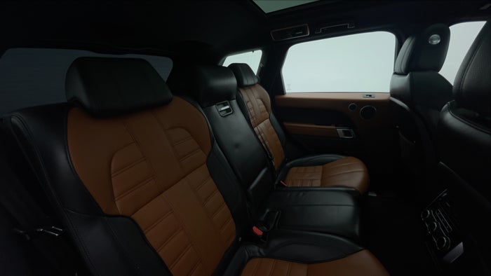 LAND ROVER RANGE ROVER SPORT-Right Side Door Cabin View