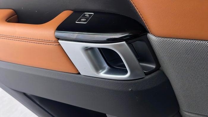 LAND ROVER RANGE ROVER SPORT-Door Interior LHS rear Fabric torn