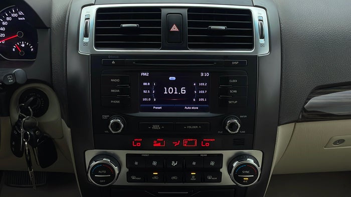 KIA MOHAVE-Center Console