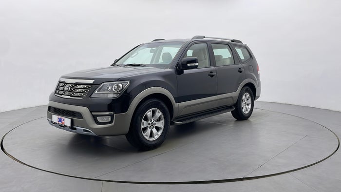 KIA MOHAVE-Left Front Diagonal (45- Degree) View