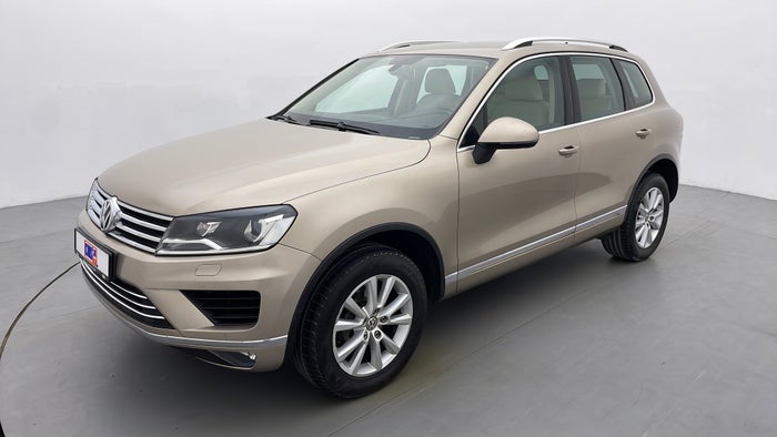 VOLKSWAGEN TOUAREG-Left Front Diagonal (45- Degree) View