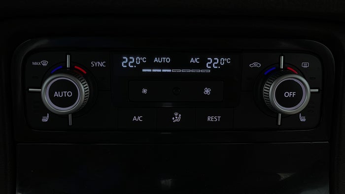 VOLKSWAGEN TOUAREG-Automatic Climate Control