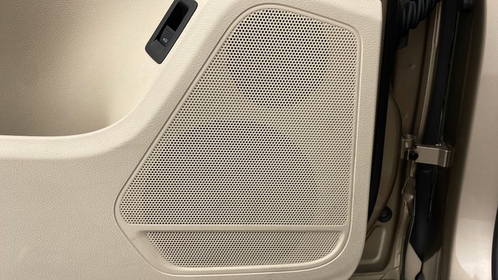 VOLKSWAGEN TOUAREG-Speakers