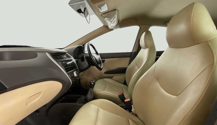 2017 Hyundai Eon ERA PLUS, Petrol, Manual, 52,597 km, Right Side Front Door Cabin