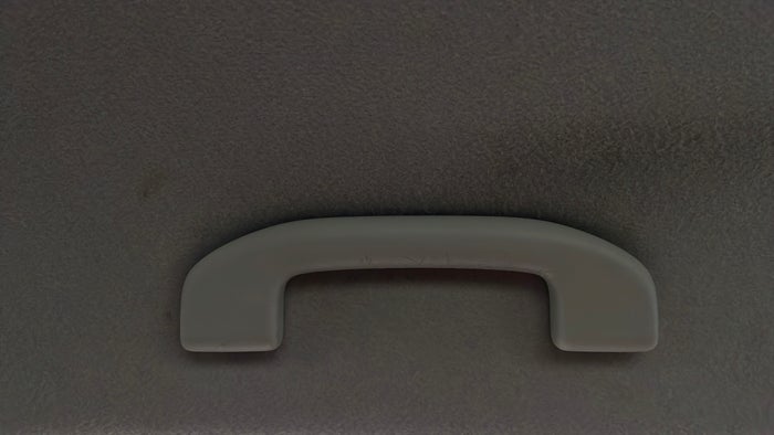 NISSAN KICKS-Ceiling Scratch