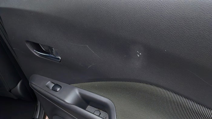 NISSAN KICKS-Door Interior RHS rear Scratch