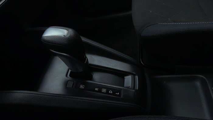 NISSAN KICKS-Gear Lever