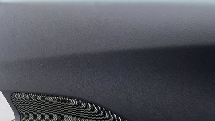 NISSAN KICKS-Door Interior LHS front Scratch