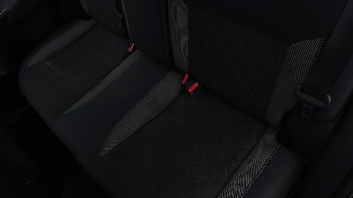 NISSAN KICKS-Seat 2nd row LHS Stain