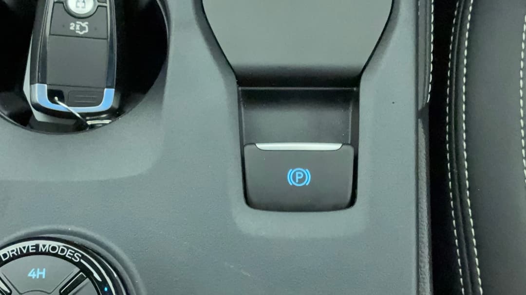 2023 Ford Everest Platinum (4WD), Automatic, 23482 km, Handbrake