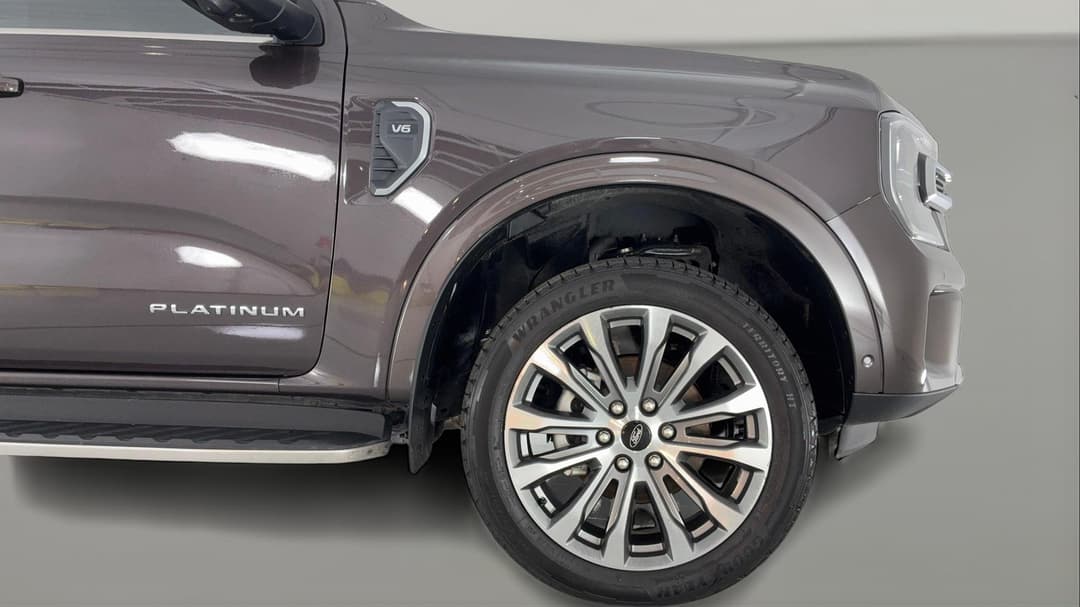 2023 Ford Everest Platinum (4WD), Automatic, 23482 km, Right Front Wheel