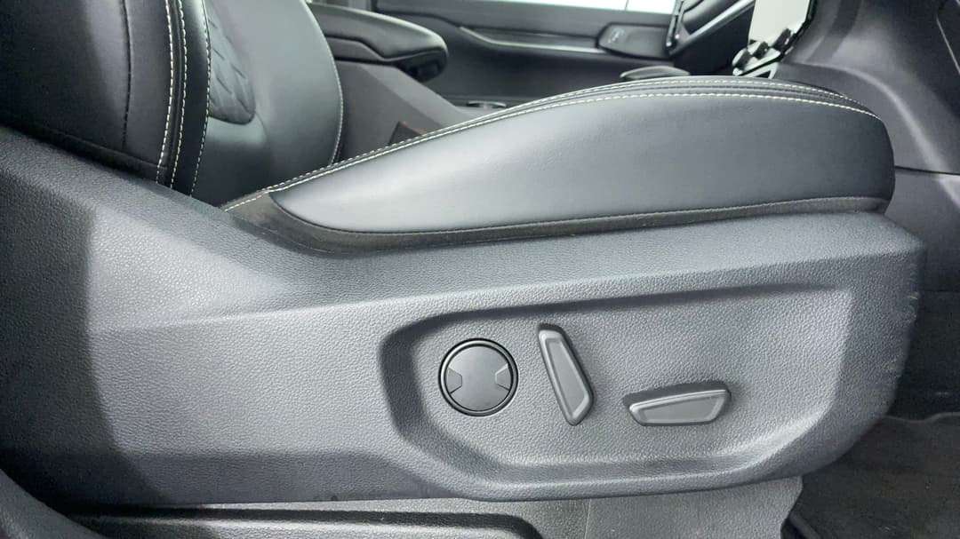 2023 Ford Everest Platinum (4WD), Automatic, 23482 km, Drivers Side Adjustment Panel