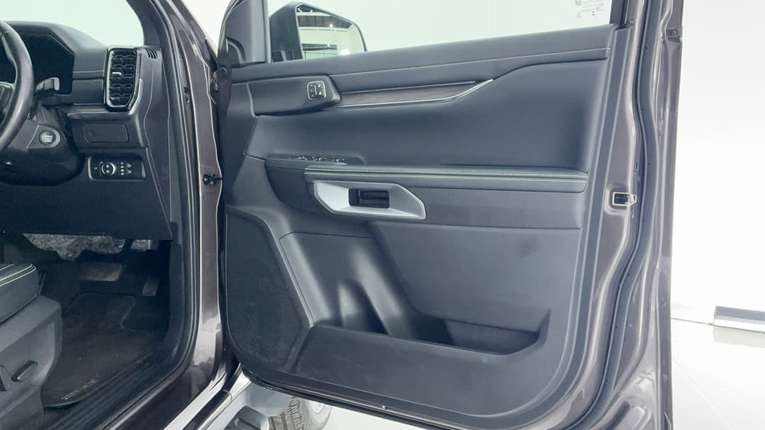 2023 Ford Everest Platinum (4WD), Automatic, 23482 km, Speaker View