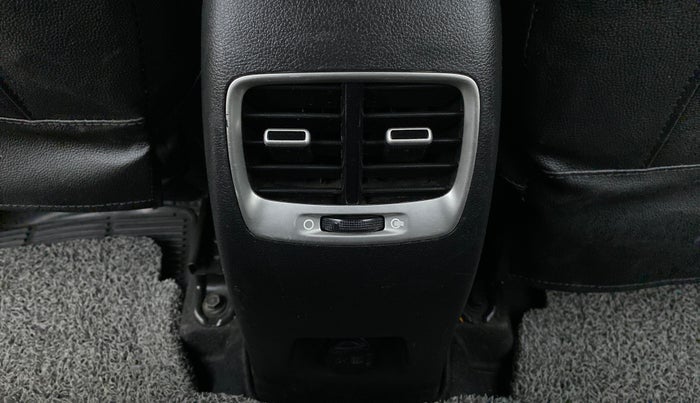 2019 Hyundai VENUE 1.0 TURBO GDI SX+ AT, Petrol, Automatic, 71,423 km, Rear AC Vents