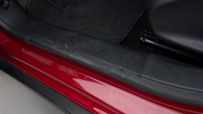 PEUGEOT 2008-Door Exterior LHS Front Door Beading Missing/Broken