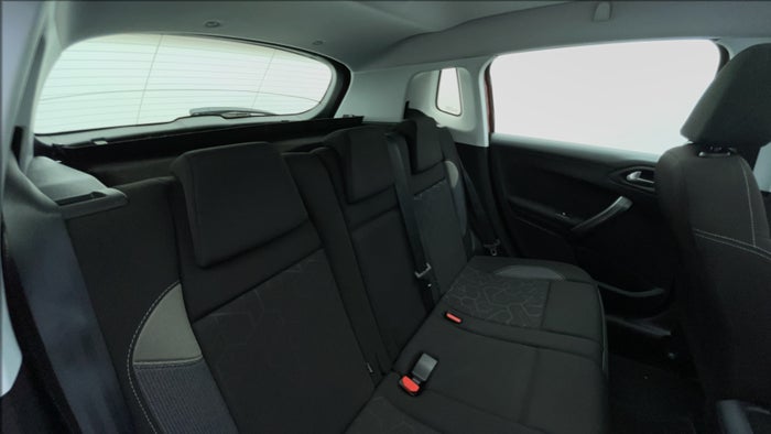 PEUGEOT 2008-Right Side Door Cabin View