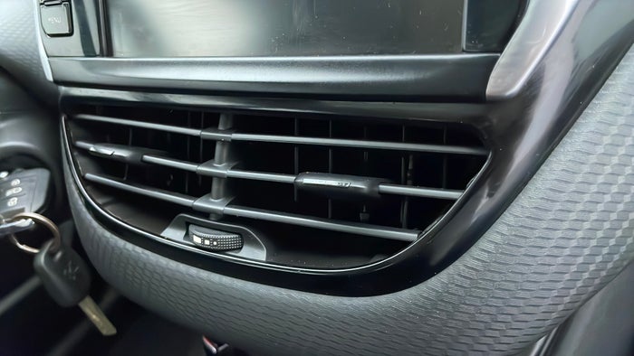 PEUGEOT 2008-Dashboard AC Vent Chrome faded