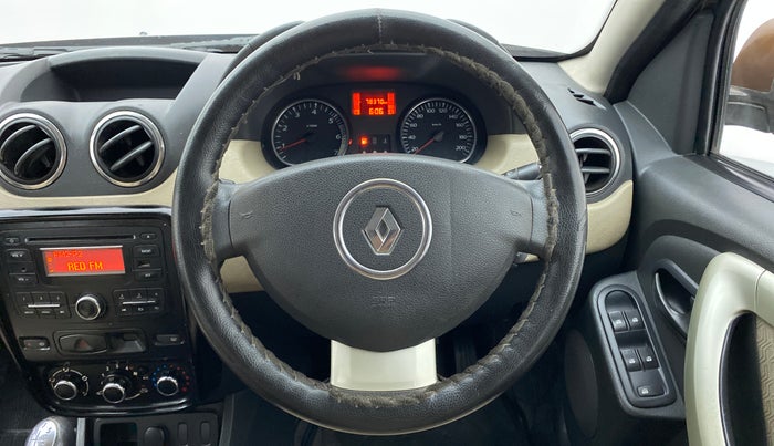 2014 Renault Duster 85 PS RXL, Diesel, Manual, 79,048 km, Steering Wheel Close Up