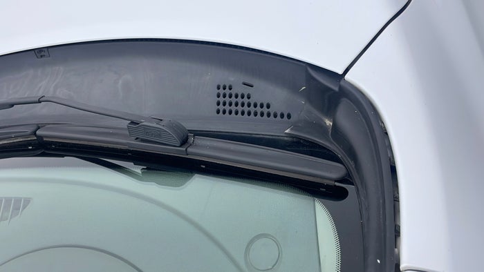 NISSAN SUNNY-Bonnet/Hood Cowl vent panel broken