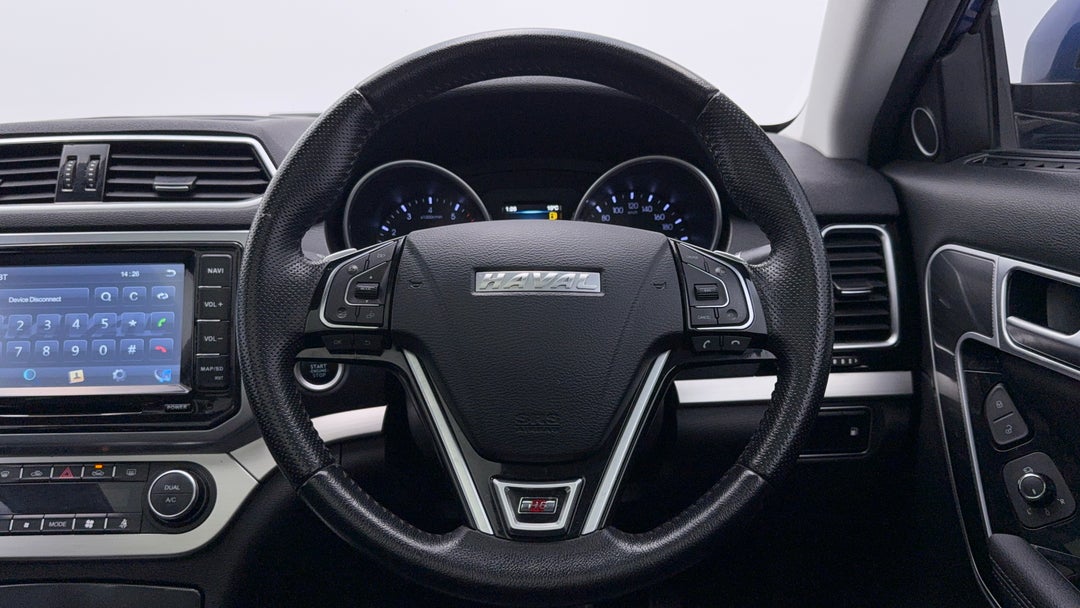 2017 Haval H6 Lux, Automatic, 128514 km, Steering Wheel Close-up