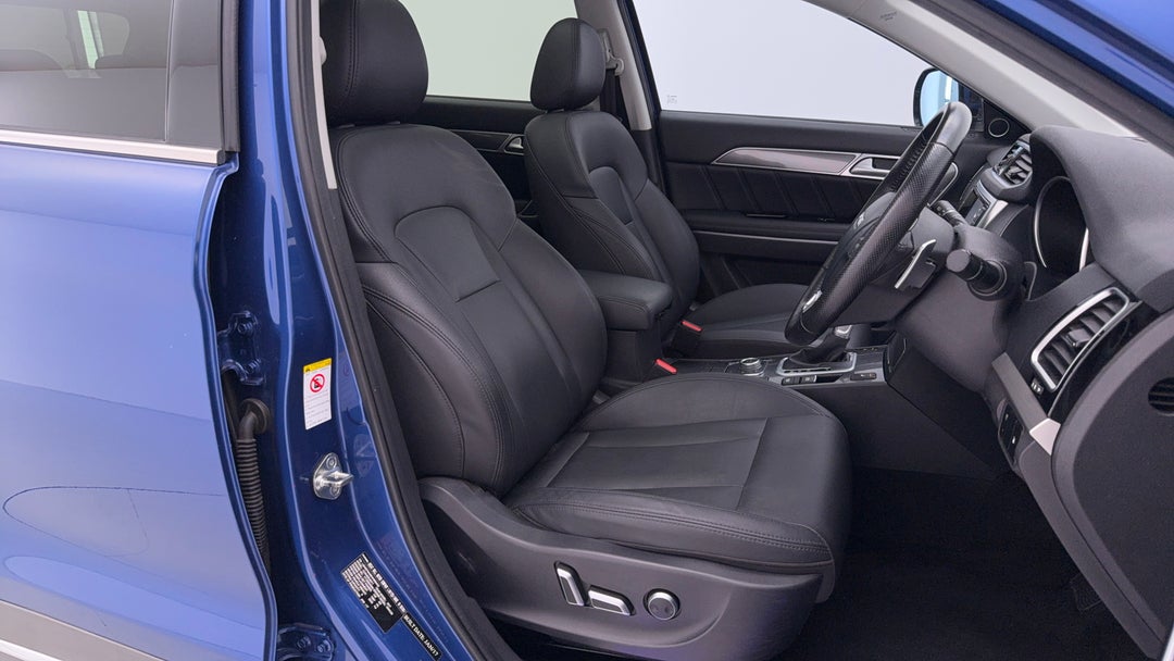 2017 Haval H6 Lux, Automatic, 128514 km, Right Side Front Door Cabin View