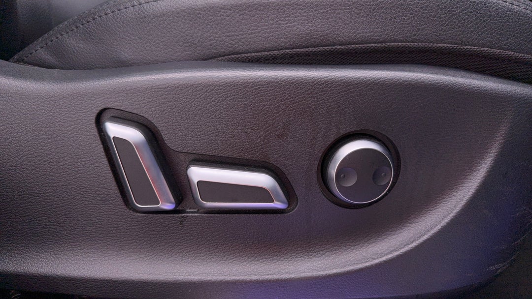 2017 Haval H6 Lux, Automatic, 128514 km, Drivers Side Adjustment Panel