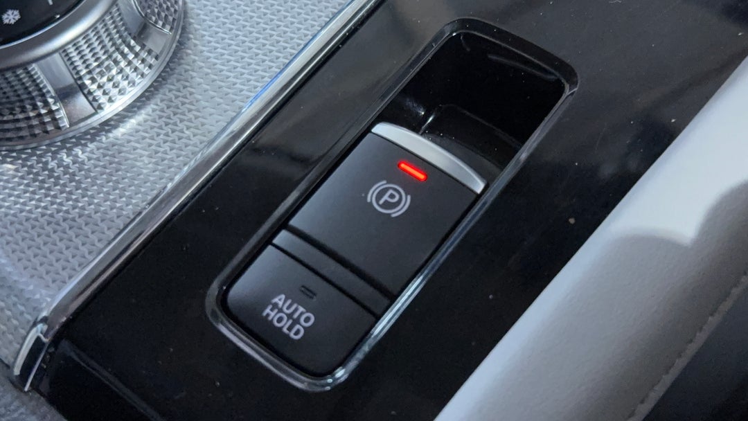 2023 Mitsubishi Outlander Phev Exceed 5+2 Seat (AWD), Automatic, 73779 km, Handbrake