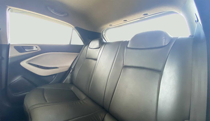 2020 Hyundai Elite i20 1.2 SPORTS PLUS VTVT, Petrol, Manual, 60,117 km, Right Side Rear Door Cabin