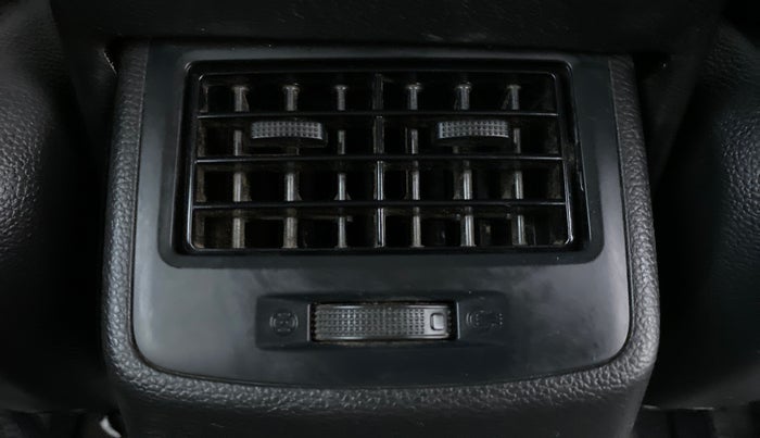 2019 Hyundai Grand i10 SPORTZ 1.2 KAPPA VTVT, Petrol, Manual, 32,723 km, Rear AC Vents