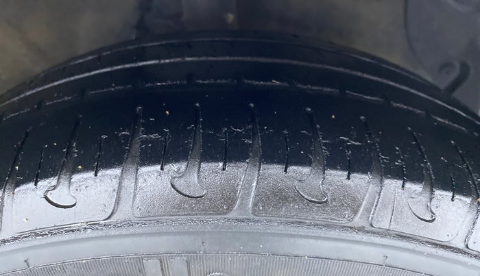 2019 Hyundai Grand i10 SPORTZ 1.2 KAPPA VTVT, Petrol, Manual, 32,723 km, Right Front Tyre Tread