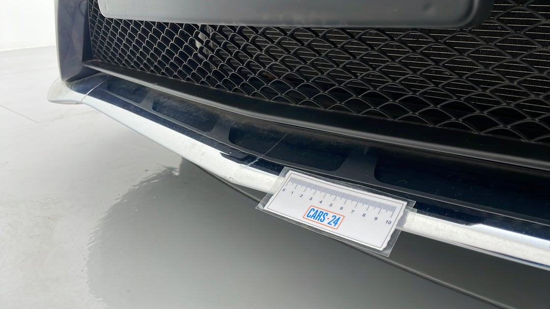 Bumper Front Scratch