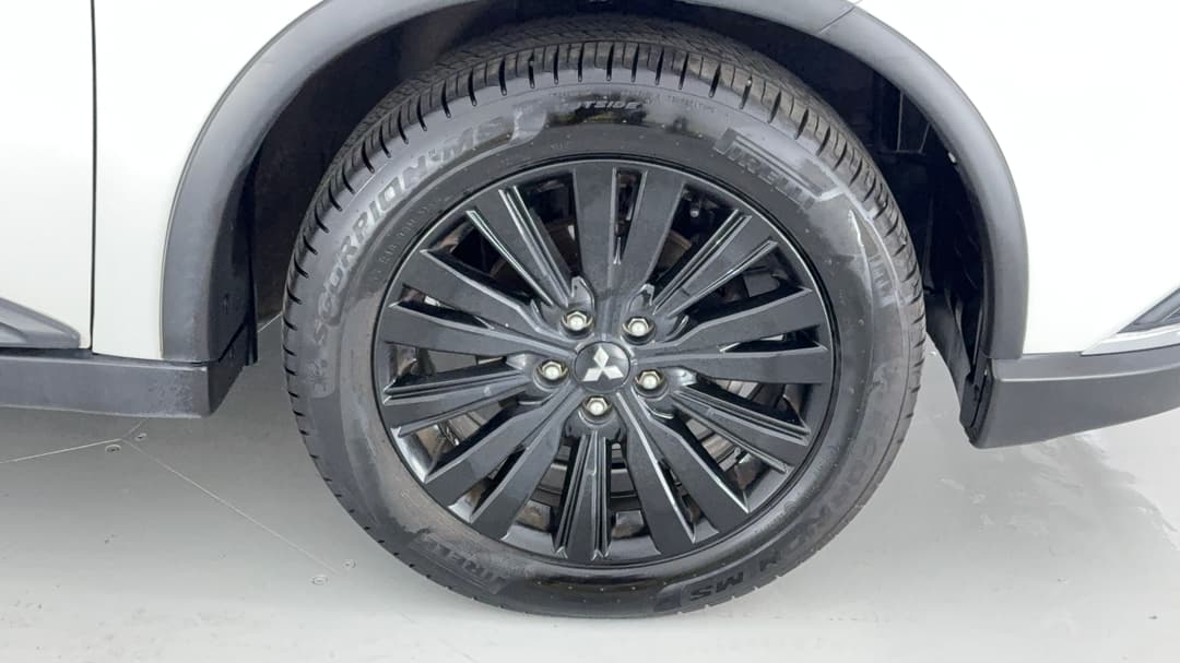 2021 Mitsubishi Outlander Black Edition 7 Seat (2WD), Automatic, 108113 km, Right Front Wheel