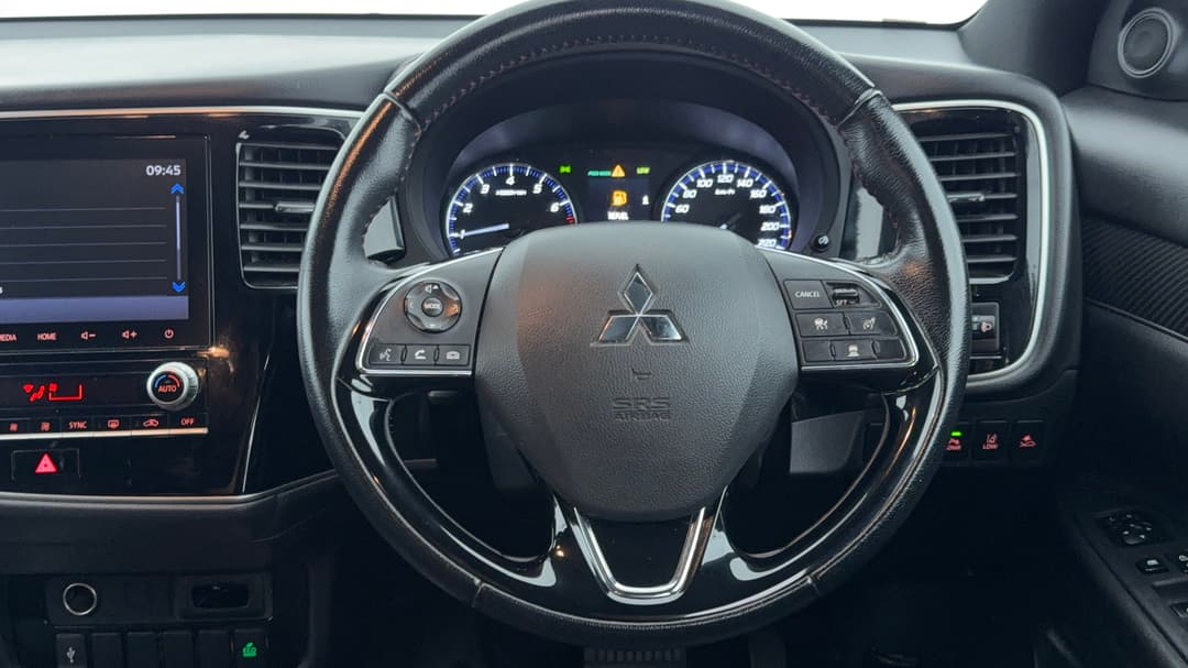 2021 Mitsubishi Outlander Black Edition 7 Seat (2WD), Automatic, 108113 km, Steering Wheel Close-up