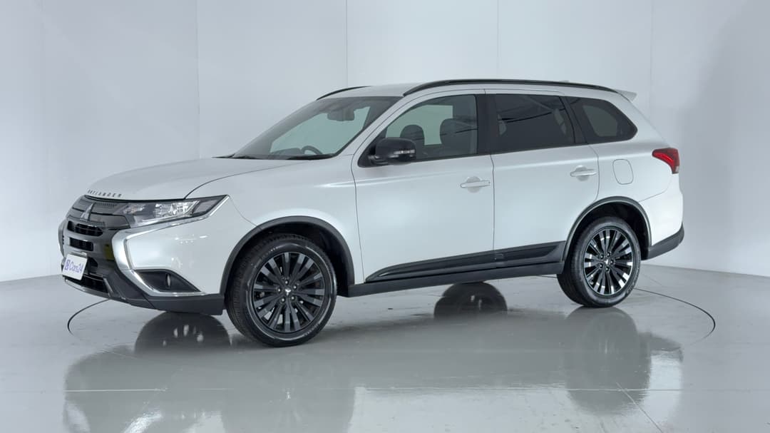 2021 Mitsubishi Outlander Black Edition 7 Seat (2WD), Automatic, 108113 km, Left Front Diagonal (45- Degree) View