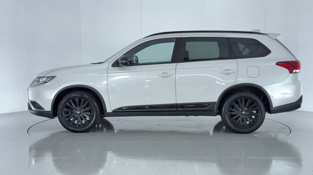 2021 Mitsubishi Outlander Black Edition 7 Seat (2WD), Automatic, 108113 km, Left Side View