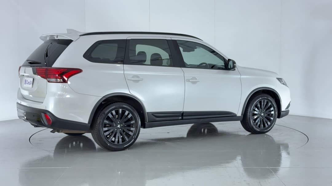 2021 Mitsubishi Outlander Black Edition 7 Seat (2WD), Automatic, 108113 km, Right Back Diagonal (45- Degree) View