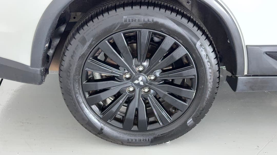 2021 Mitsubishi Outlander Black Edition 7 Seat (2WD), Automatic, 108113 km, Right Rear Wheel