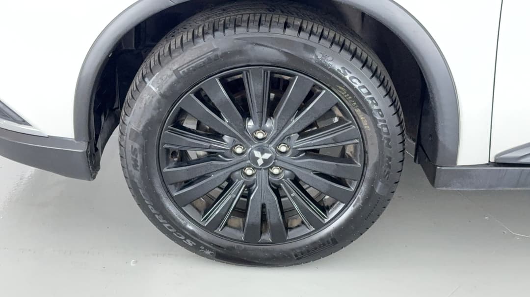 2021 Mitsubishi Outlander Black Edition 7 Seat (2WD), Automatic, 108113 km, Left Front Wheel