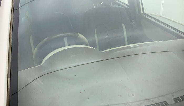 2013 Maruti Zen Estilo LXI, Petrol, Manual, 55,309 km, Front windshield - Minor spot on windshield