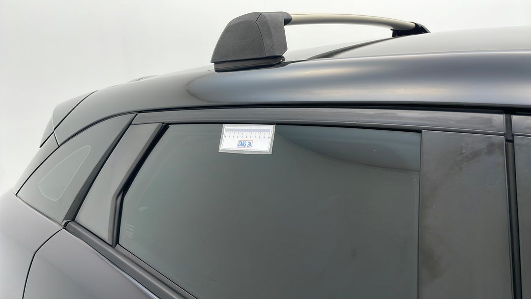 Doors Rear RHS Lining broken / damaged