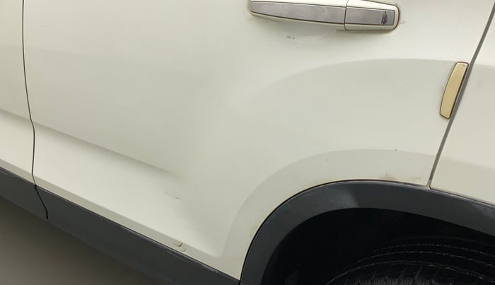 2019 Tata Harrier XZ 2.0L, Diesel, Manual, 52,072 km, Rear left door - Slightly dented