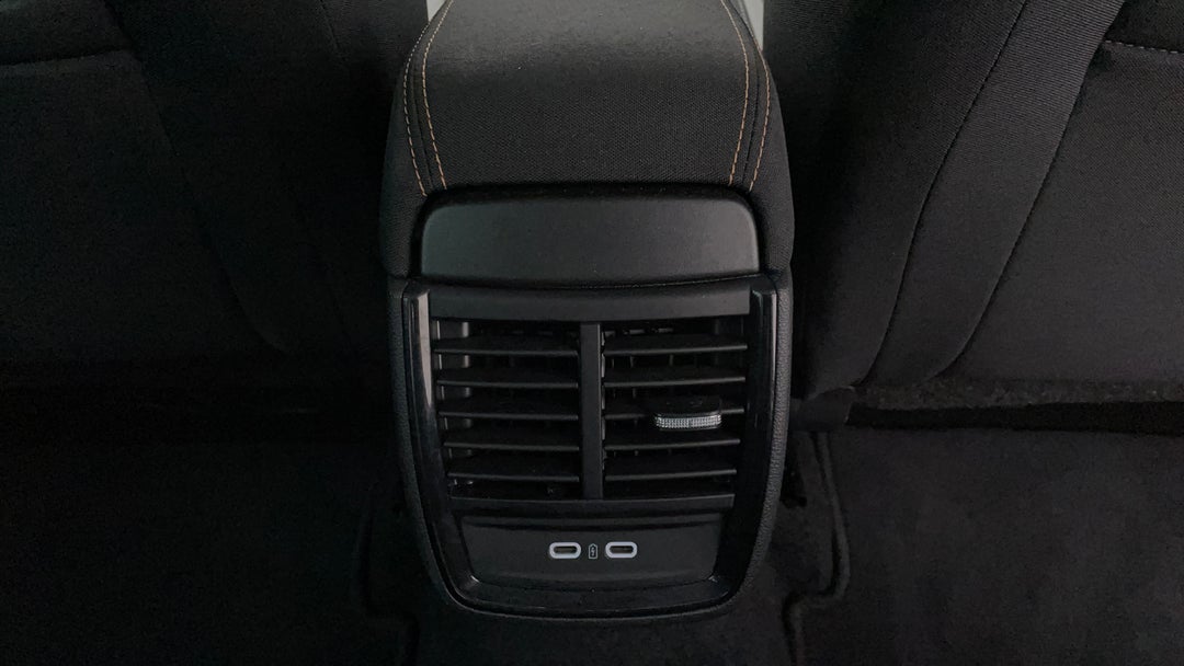 Rear A/C Vent