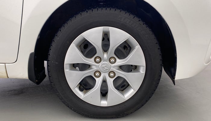 2017 Hyundai Xcent E PLUS, Petrol, Manual, 39,496 km, Right Front Wheel