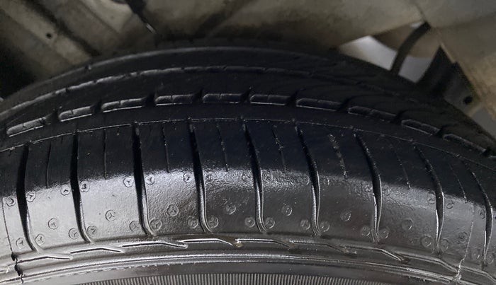 2019 Hyundai Elite i20 1.2 MAGNA PLUS VTVT, Petrol, Manual, 97,453 km, Right Rear Tyre Tread
