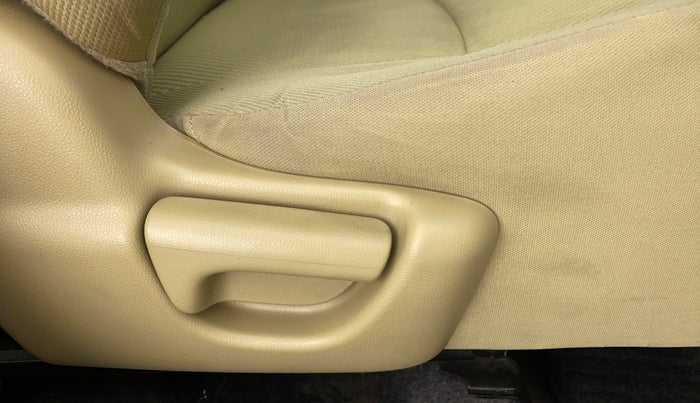 2014 Honda Brio 1.2 E MT I VTEC, Petrol, Manual, 44,885 km, Driver Side Adjustment Panel