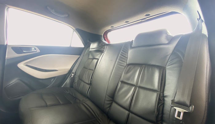 2016 Hyundai Elite i20 ASTA 1.2, Petrol, Manual, 39,579 km, Right Side Rear Door Cabin
