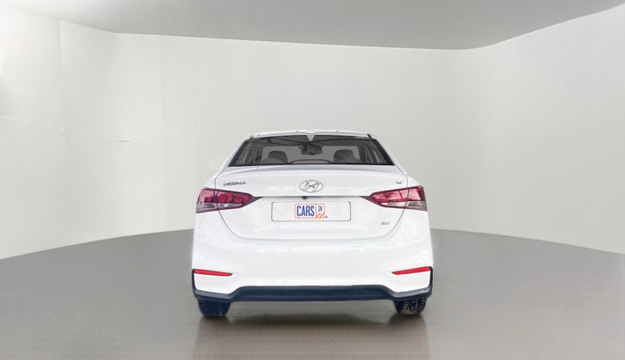 2018 Hyundai Verna 1.6 SX VTVT, Petrol, Manual, 47,565 km, Back/Rear