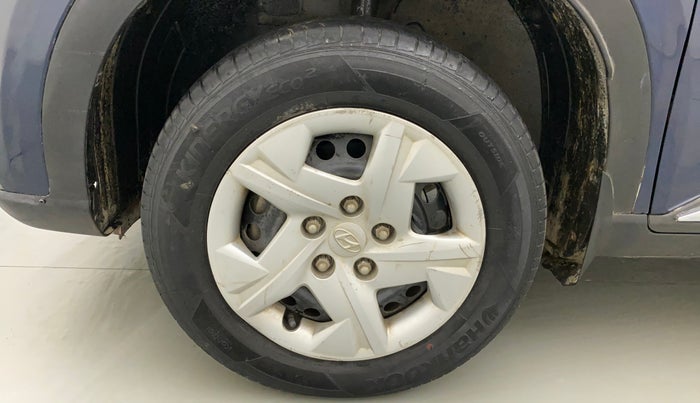 2020 Hyundai VENUE S 1.2, Petrol, Manual, 42,533 km, Left Front Wheel