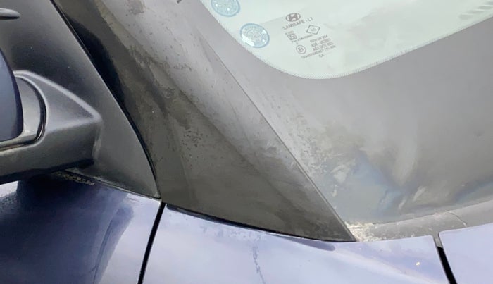 2020 Hyundai VENUE S 1.2, Petrol, Manual, 42,533 km, Right A pillar - Minor scratches
